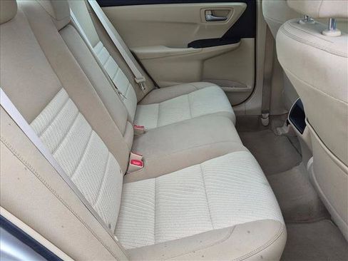 Used 2017 Toyota Camry LE FWD image 17