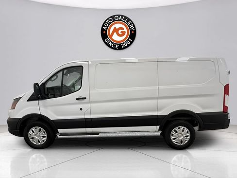Used 2025 Ford Transit 250 Low Roof w/ Exterior Upgrade Package RWD image 6