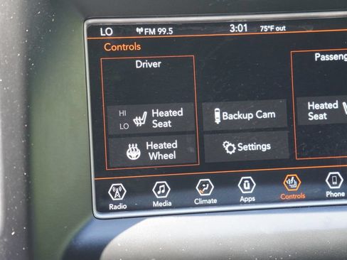 Used 2020 Jeep Grand Cherokee Laredo w/ Security & Convenience Group AWD/4WD image 30