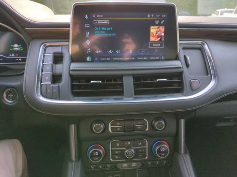 Used 2023 Chevrolet Tahoe Premier w/ Premium Package 2 AWD/4WD image 21