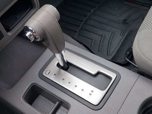 Used 2019 Nissan Frontier SV image 34