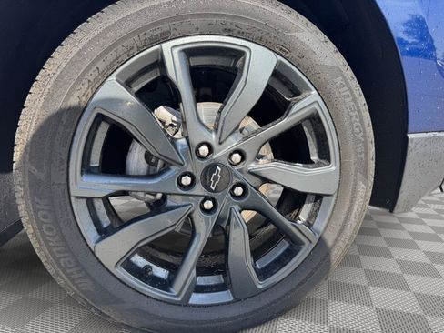 Used 2023 Chevrolet Equinox RS AWD/4WD image 19