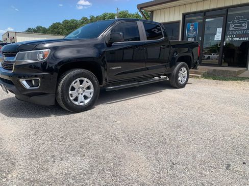Used 2020 Chevrolet Colorado LT RWD image 3
