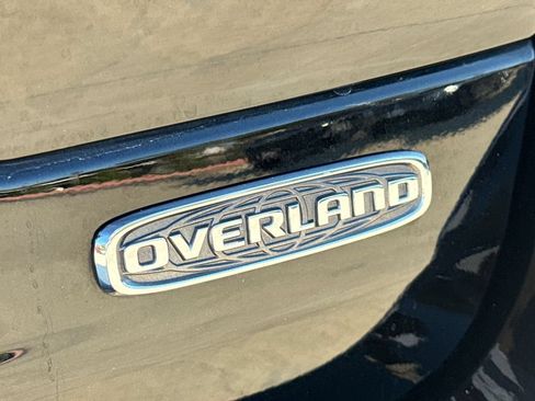 Used 2023 Jeep Grand Cherokee Overland w/ Adv Protech Group III AWD/4WD image 10
