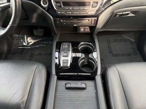 Used 2022 Honda Pilot Touring image 33