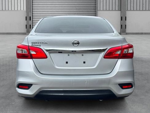 Used 2018 Nissan Sentra S FWD image 10