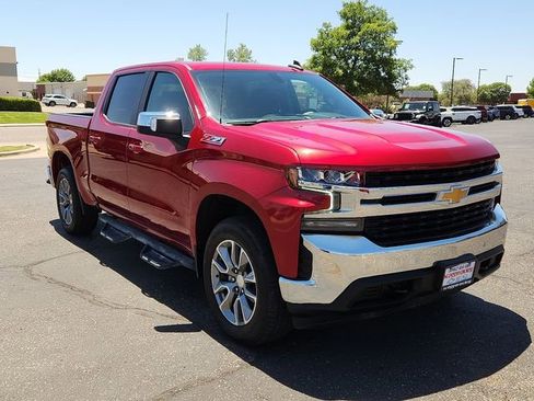 Certified 2022 Chevrolet Silverado 1500 LT w/ Z71 Off-Road Package AWD/4WD image 6