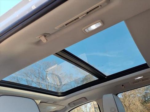 Certified 2022 GMC Yukon Denali image 26