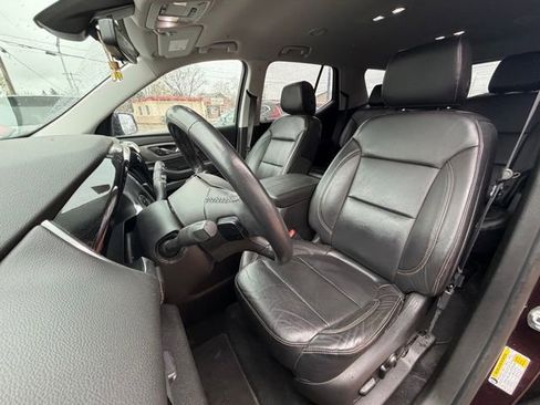 Used 2018 Chevrolet Traverse LT w/ LPO, 'HIT The Road' Package AWD/4WD image 10