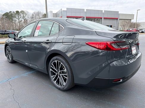 New 2026 Toyota Camry XLE image 5