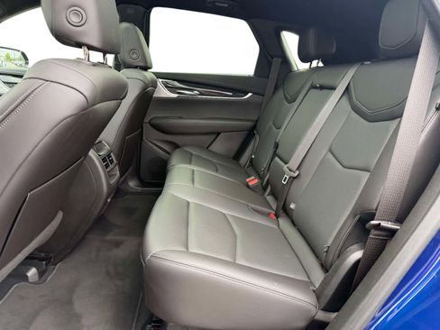 Used 2023 Cadillac XT5 Premium Luxury w/ Technology Package AWD/4WD image 15