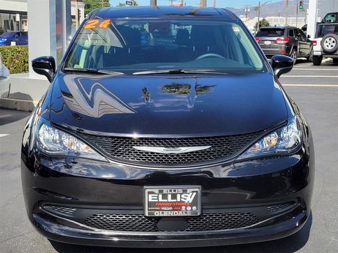 Used 2024 Chrysler Voyager LX FWD image 31