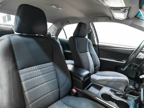 Used 2015 Toyota Camry LE FWD image 15