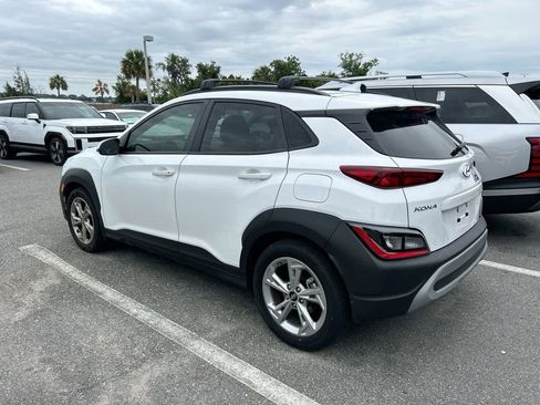Used 2022 Hyundai Kona SEL w/ Convenience Package FWD image 3