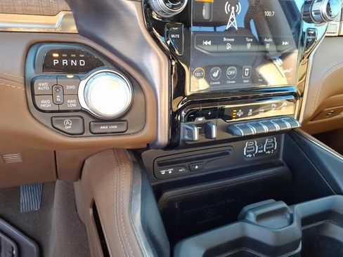 Used 2019 RAM 1500 Limited image 11