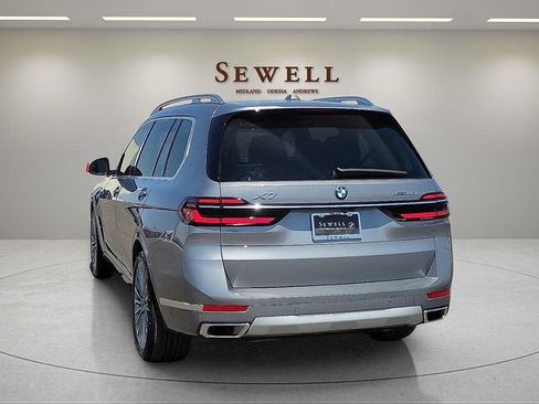 Certified 2026 BMW X7 xDrive40i AWD/4WD image 3