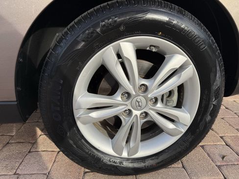 Used 2013 Hyundai Tucson GLS image 4