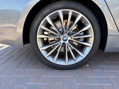 Certified 2023 BMW 530e xDrive w/ Premium Package image 13