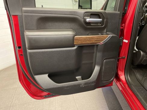 Used 2021 Chevrolet Silverado 2500 High Country w/ Z71 Off-Road Package AWD/4WD image 18