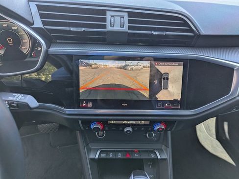 Used 2022 Audi Q3 2.0T Premium Plus image 14