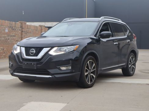 Used 2020 Nissan Rogue SL FWD image 2
