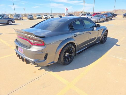 Used 2022 Dodge Charger Scat Pack image 5