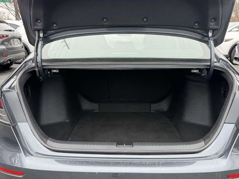 Used 2023 Honda Accord EX image 7