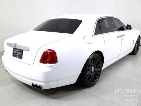 Used 2019 Rolls-Royce Ghost RWD image 2