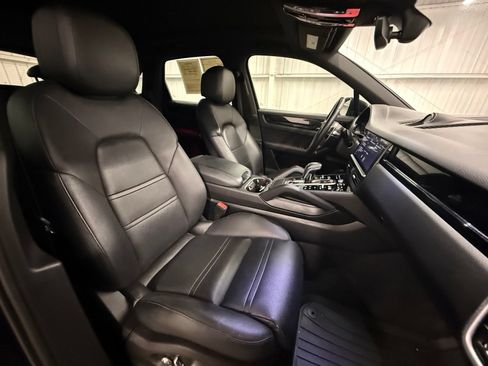 Used 2019 Porsche Cayenne AWD/4WD image 26