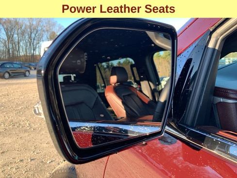 Used 2024 Ford Expedition Limited image 8