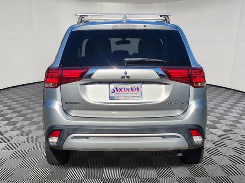 Used 2019 Mitsubishi Outlander ES FWD image 6