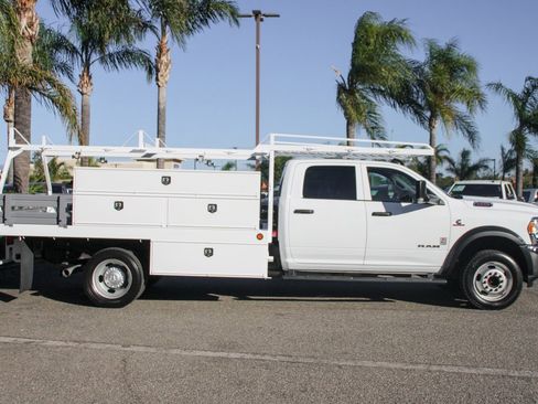 Used 2022 RAM 5500 Tradesman w/ Chrome Appearance Group image 10