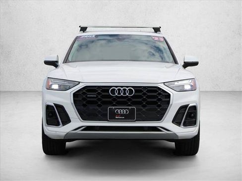 Used 2023 Audi Q5 2.0T Premium w/ Convenience Package AWD/4WD image 2