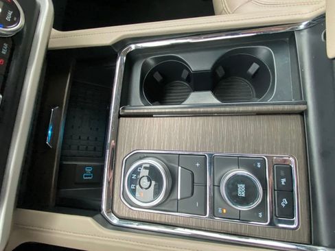 Certified 2024 Ford Expedition Limited AWD/4WD image 18