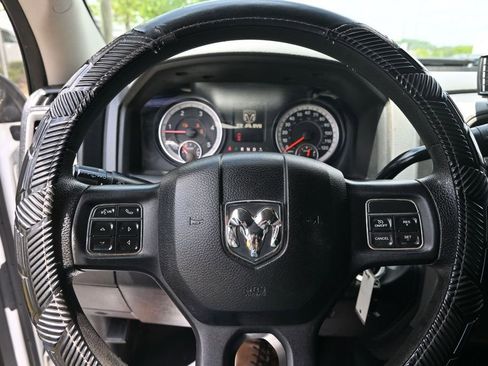 Used 2016 RAM 3500 Tradesman w/ Chrome Appearance Group AWD/4WD image 13
