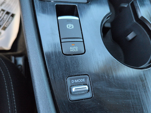 Used 2025 Nissan Rogue S FWD image 22