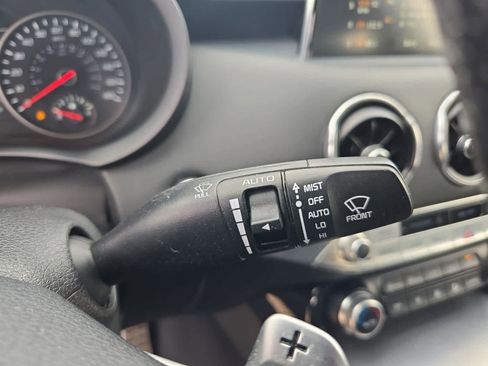 Used 2019 Kia Stinger GT1 image 25