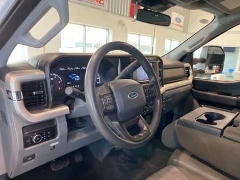 Used 2023 Ford F250 XLT image 10