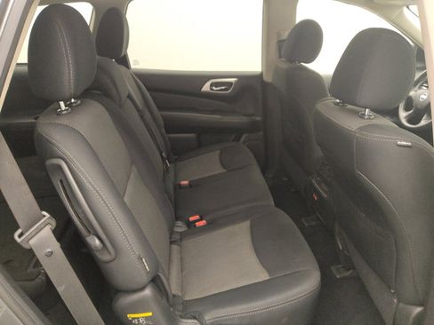 Used 2020 Nissan Pathfinder S FWD image 19