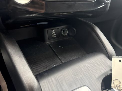 Used 2025 Ford Escape ST-Line w/ Tech Pack #1 image 33