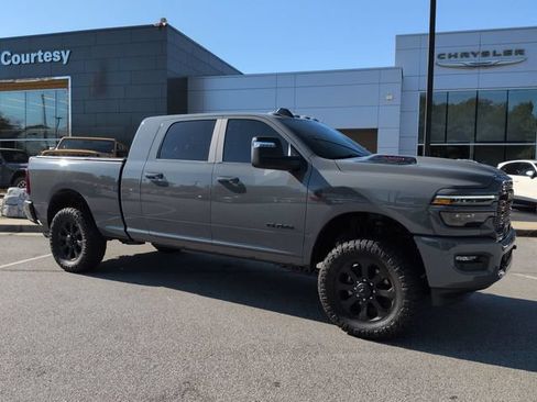 Used 2026 RAM 2500 Laramie w/ Night Edition AWD/4WD image 1