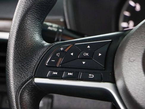 Used 2023 Nissan Altima 2.5 SV image 13