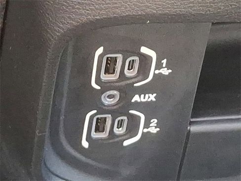 Used 2023 RAM 3500 Tradesman w/ Chrome Appearance Group image 22