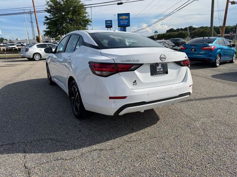 Used 2024 Nissan Sentra SV FWD image 22