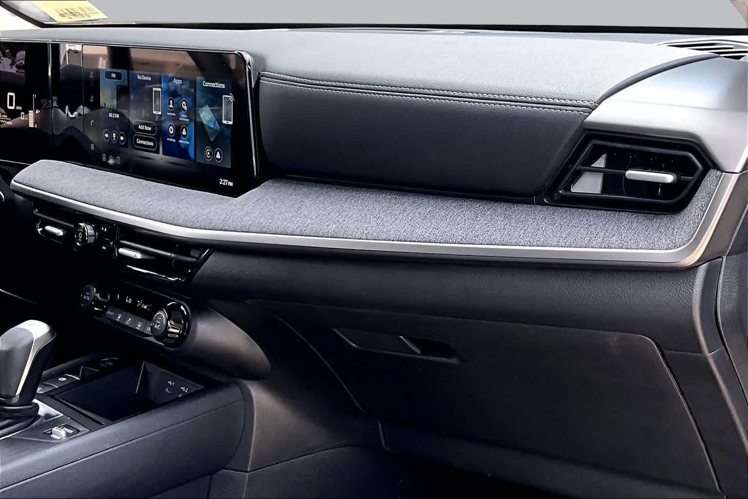 Certified 2026 Nissan Kicks SV w/ Charging Package FWD image 19