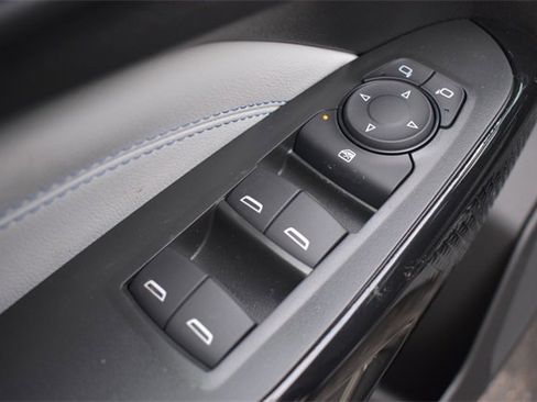 New 2026 Chevrolet Trax LT w/ LT Convenience Package image 20