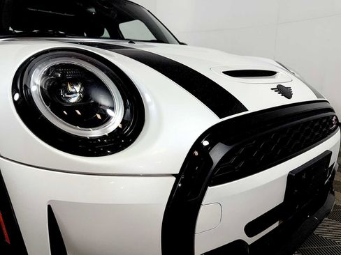 Certified 2023 MINI Cooper S w/ Signature Upholstery Package FWD image 24