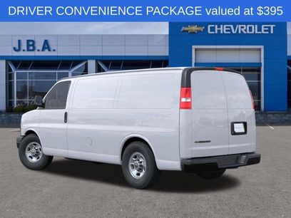 New 2025 Chevrolet Express 3500 Work Van w/ Driver Convenience Package