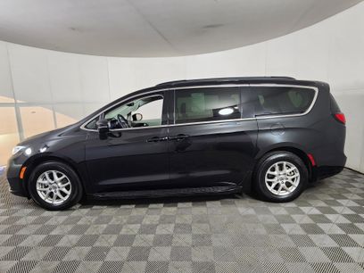 Used 2022 Chrysler Pacifica Touring-L