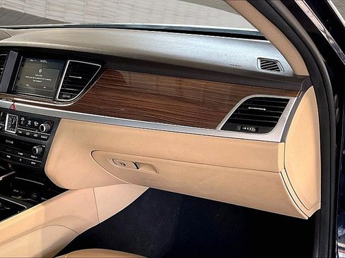 Used 2020 Genesis G80 3.8 RWD image 13
